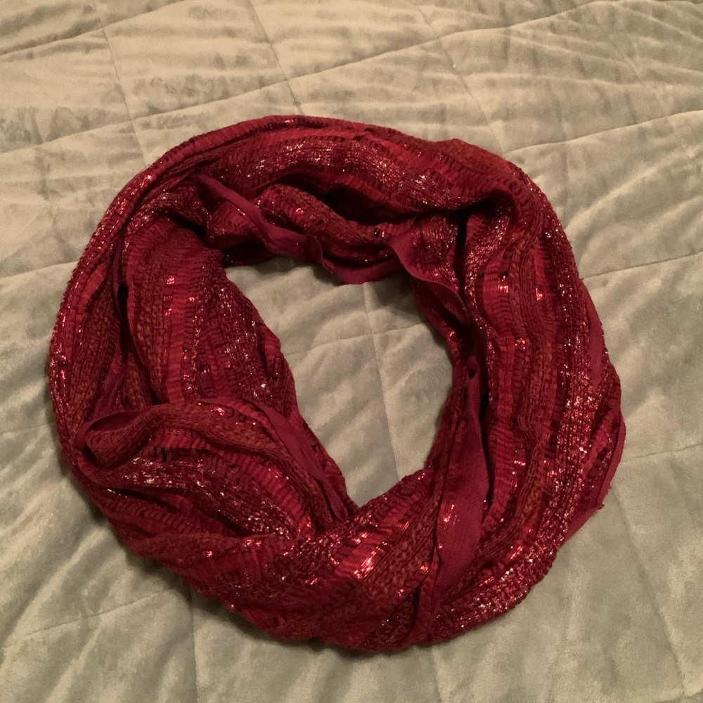 Knit infinity scarf